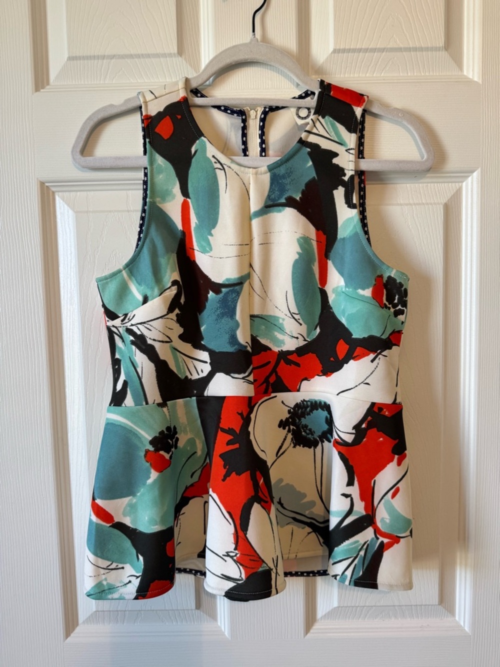 Anthropologie Akemi + Kin floral peplum top